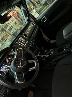 جیپ گلادیەتەر